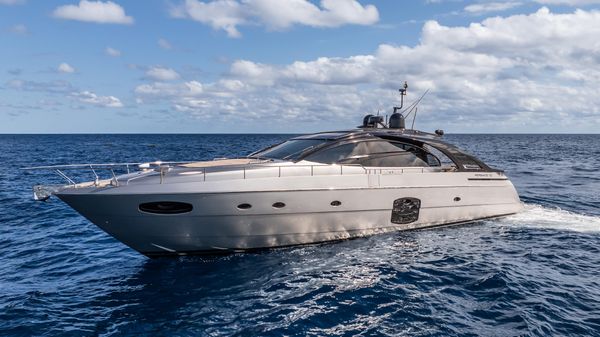 Pershing 70 image