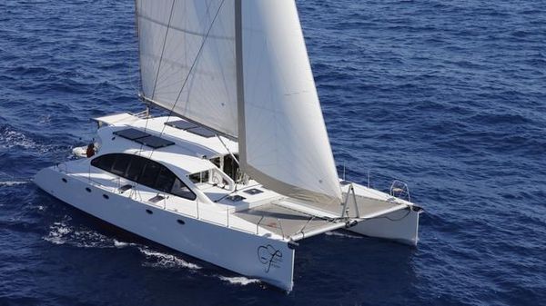 Dudley Dix DH 550 Catamaran