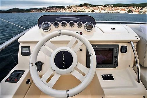 Azimut Fly 47 image