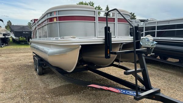 Bennington SX 21 Cruise
