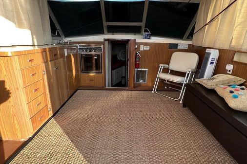 Bertram 35 Convertible w 400 HRS image