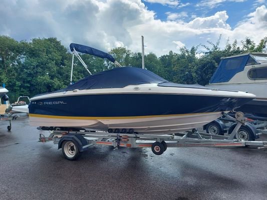 Regal 1900 Bowrider - main image
