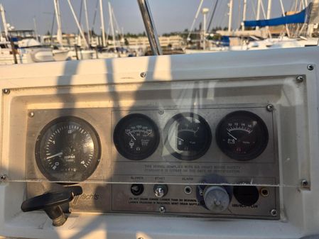 Catalina 34 image