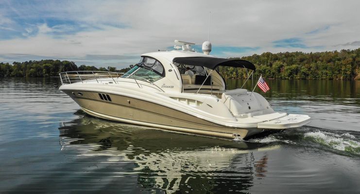 Sea Ray 44 Sundancer - main image