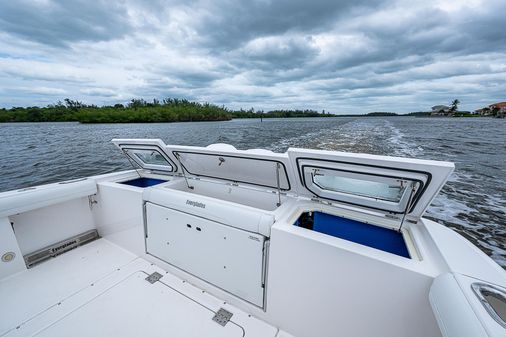 Everglades 435 Center Console image