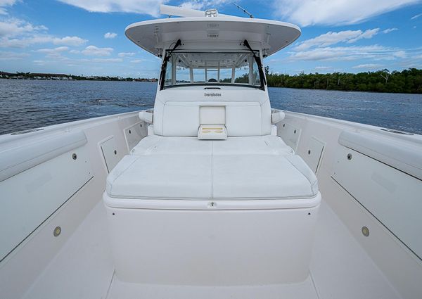 Everglades 435 Center Console image