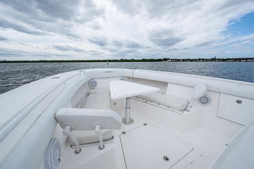 Everglades 435 Center Console image