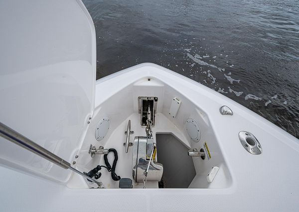 Everglades 435 Center Console image