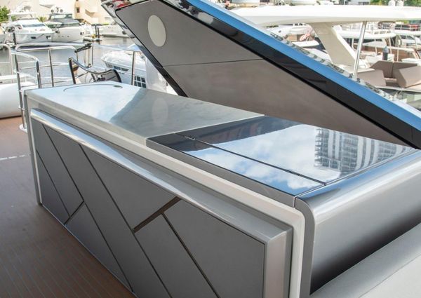 Sunseeker 88 Yacht image