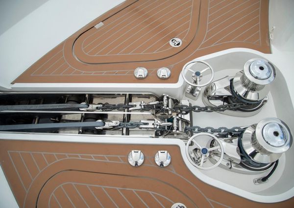 Sunseeker 88 Yacht image