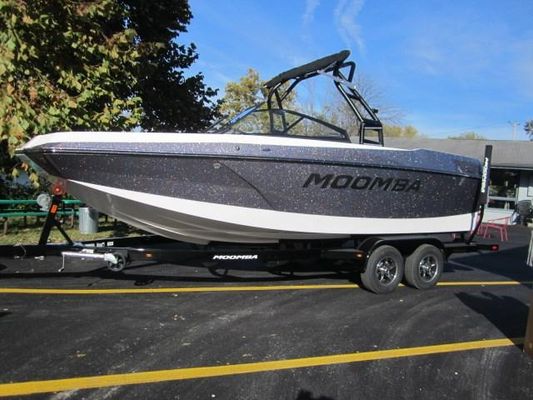 Moomba Max - main image