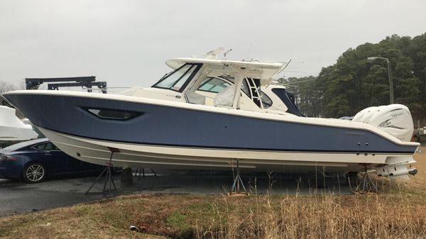 Pursuit S 378 Sport 