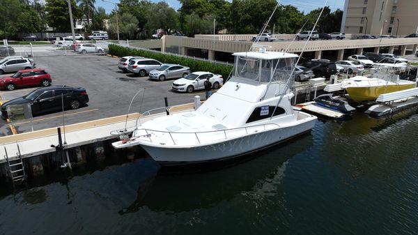 Luhrs 40-CONVERTIBLE image