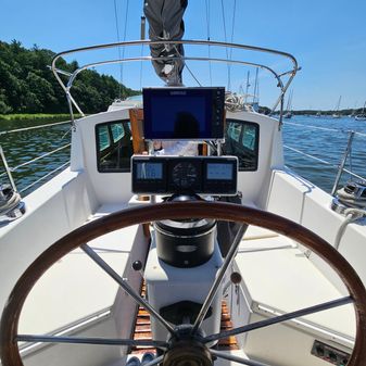 Nautilus Pilothouse 36 image