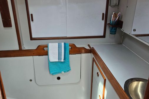 Nautilus Pilothouse 36 image