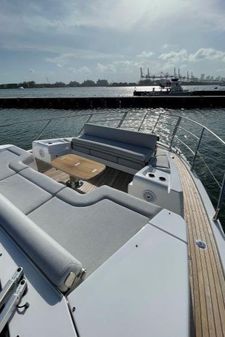 Azimut 60 Flybridge image