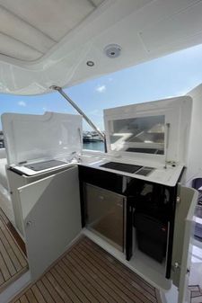 Azimut 60 Flybridge image