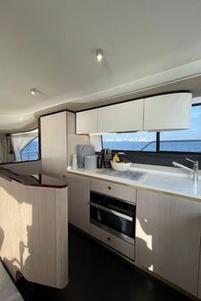 Azimut 60 Flybridge image