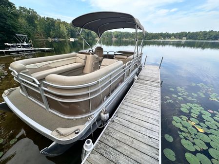 Bennington PONTOON image