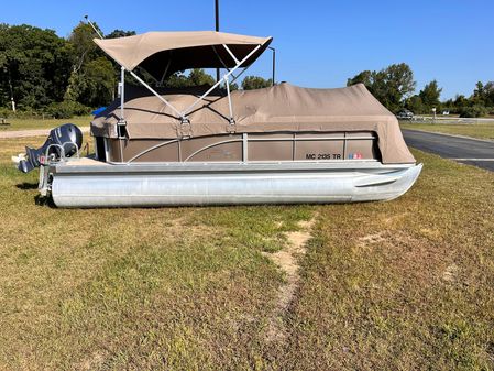 Bennington PONTOON image