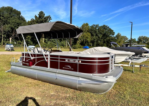 Bennington PONTOON image