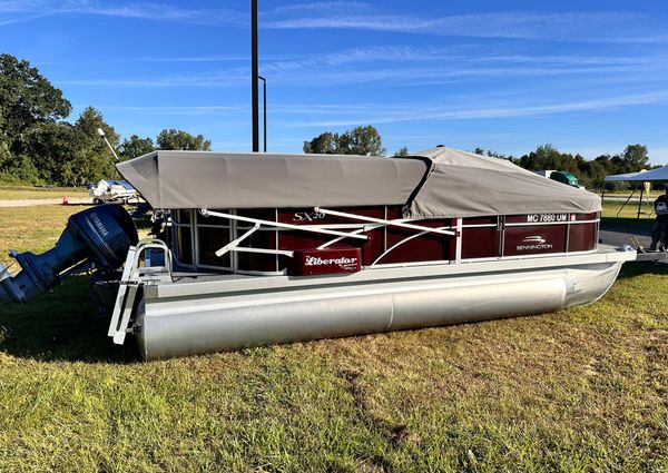 Bennington PONTOON image