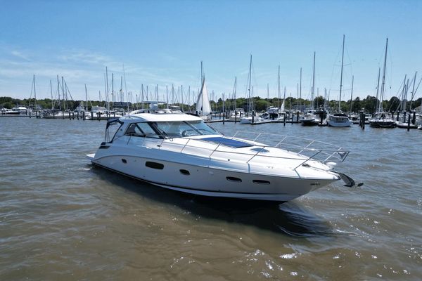 Sea Ray 450 Sundancer - main image