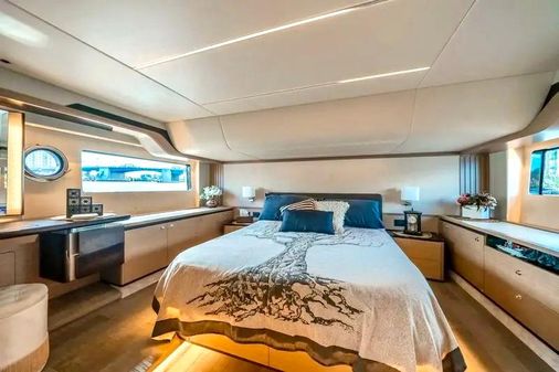 Absolute 52 Navetta image