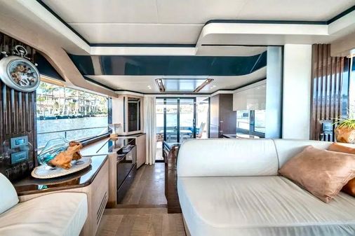 Absolute 52 Navetta image