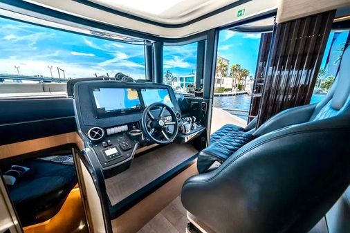 Absolute 52 Navetta image