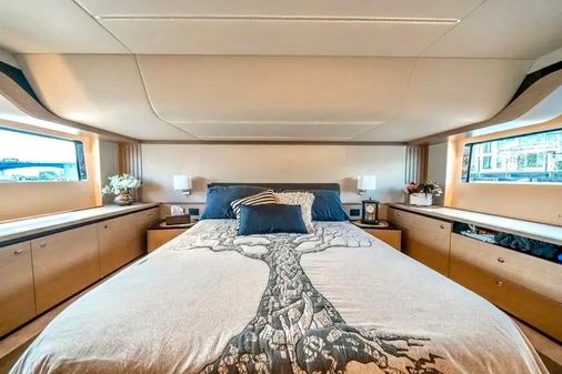 Absolute 52 Navetta image