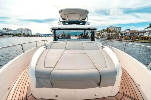 Absolute 52 Navetta image