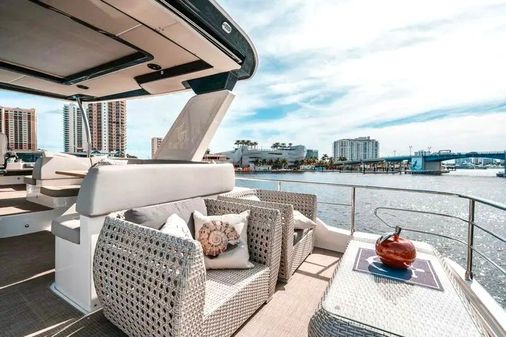 Absolute 52 Navetta image