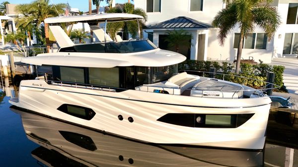 Absolute 52 Navetta 