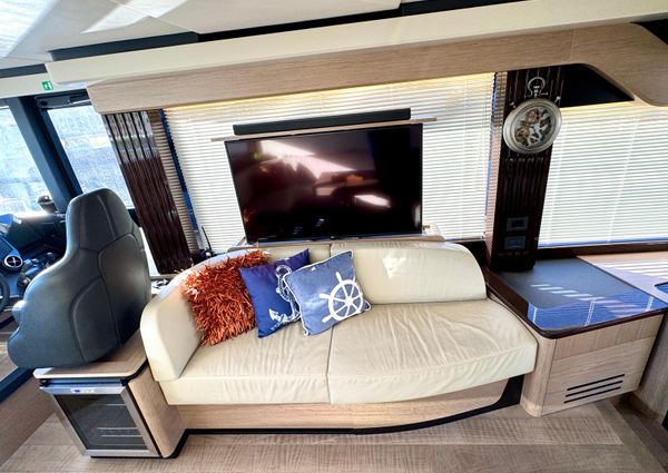 Absolute NAVETTA 52 image