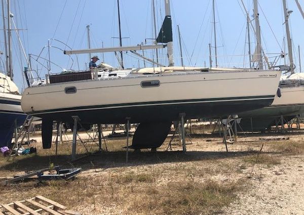 Beneteau OCEANIS-351 image