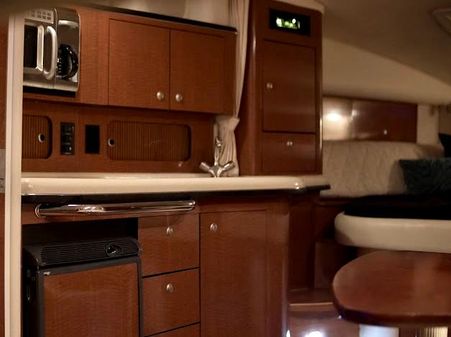 Sea Ray 320 Sundancer image