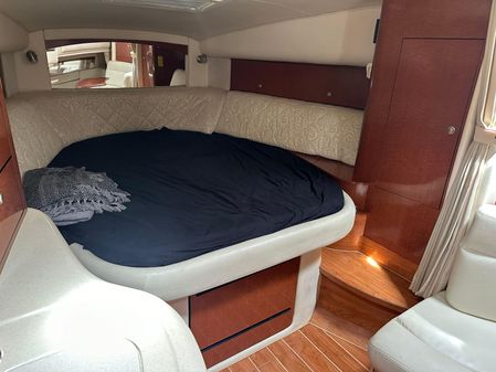 Sea Ray 320 Sundancer image