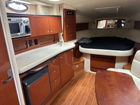 Sea Ray 320 Sundancer image