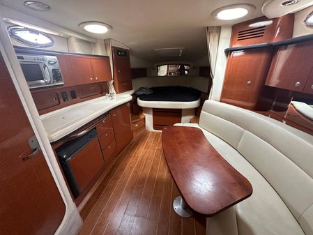 Sea Ray 320 Sundancer image