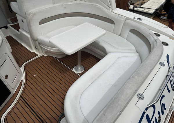 Sea Ray 320 Sundancer image