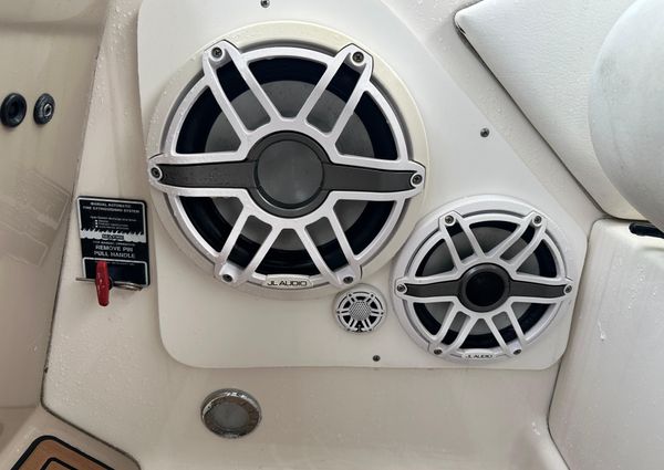 Sea Ray 320 Sundancer image