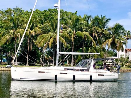 Beneteau Oceanis 45 image