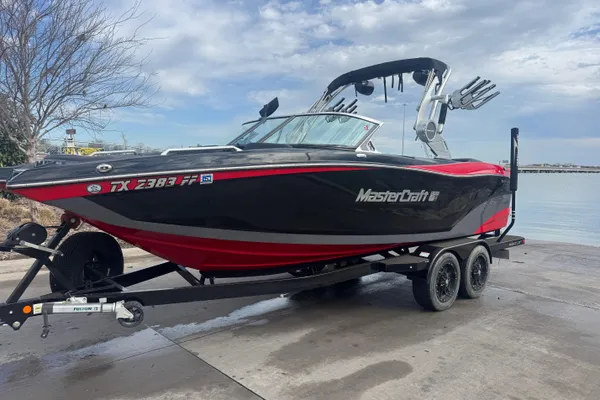 Mastercraft XT22 image