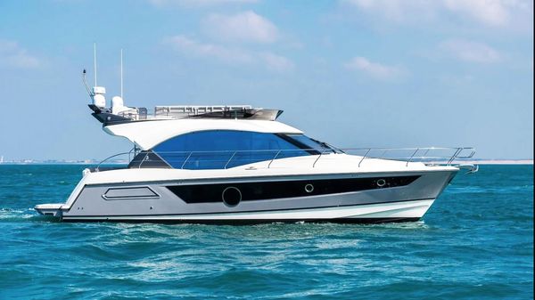 Monte Carlo Yachts 52
