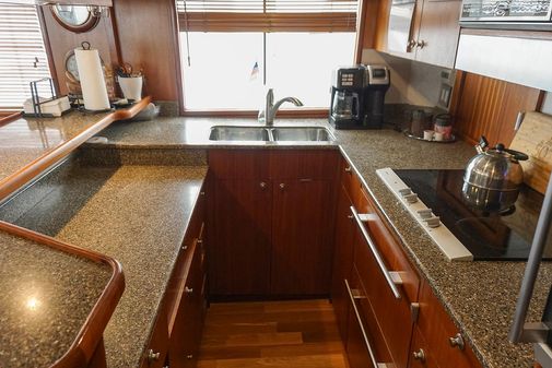 Sea Ranger 55 Pilot House image