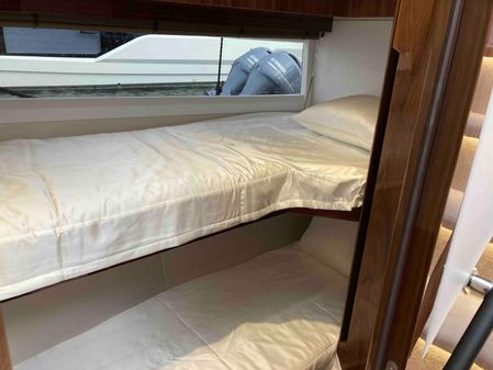 Galeon 500 Fly image