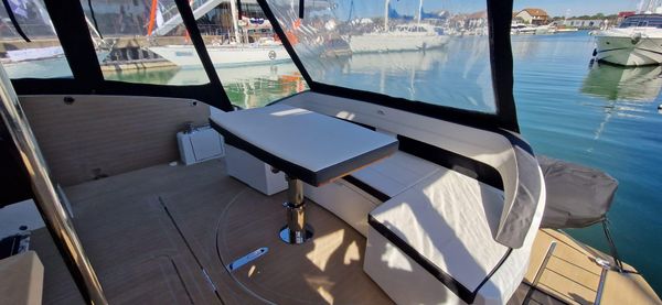Galeon 500 Fly image