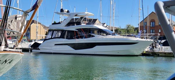 Galeon 500 Fly image