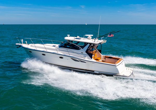 Tiara Yachts 3800 Open image